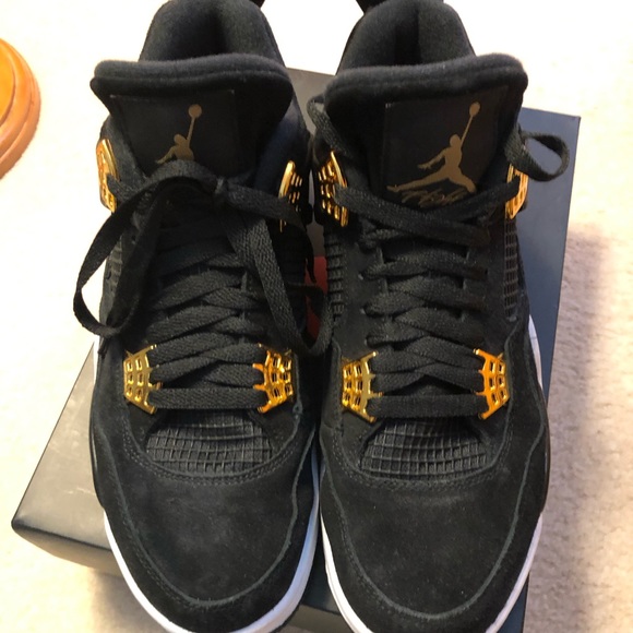Jordan shoesJordan retro royalty black/gold